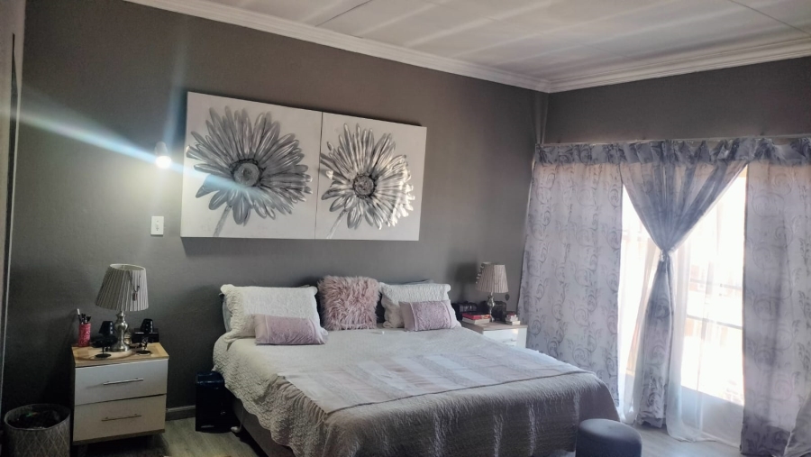 2 Bedroom Property for Sale in Navalsig Free State